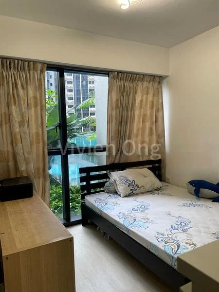 RIVERFRONT RESIDENCES 5