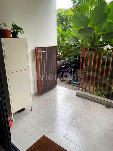 RIVERFRONT RESIDENCES 9