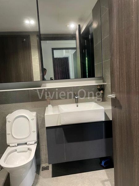 RIVERFRONT RESIDENCES 10