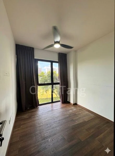 RIVERPARC RESIDENCE 5