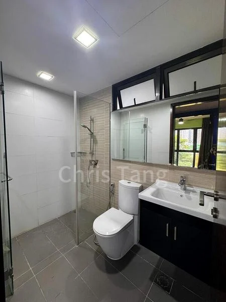 RIVERPARC RESIDENCE 8