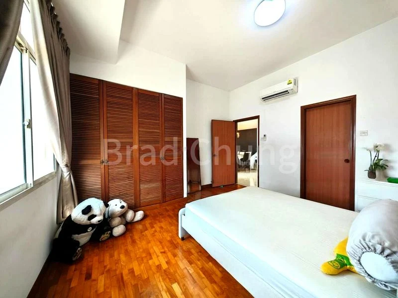 PARBURY HILL CONDOMINIUM 8