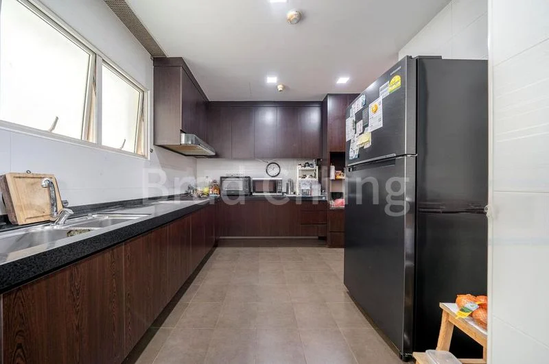 PARBURY HILL CONDOMINIUM 14