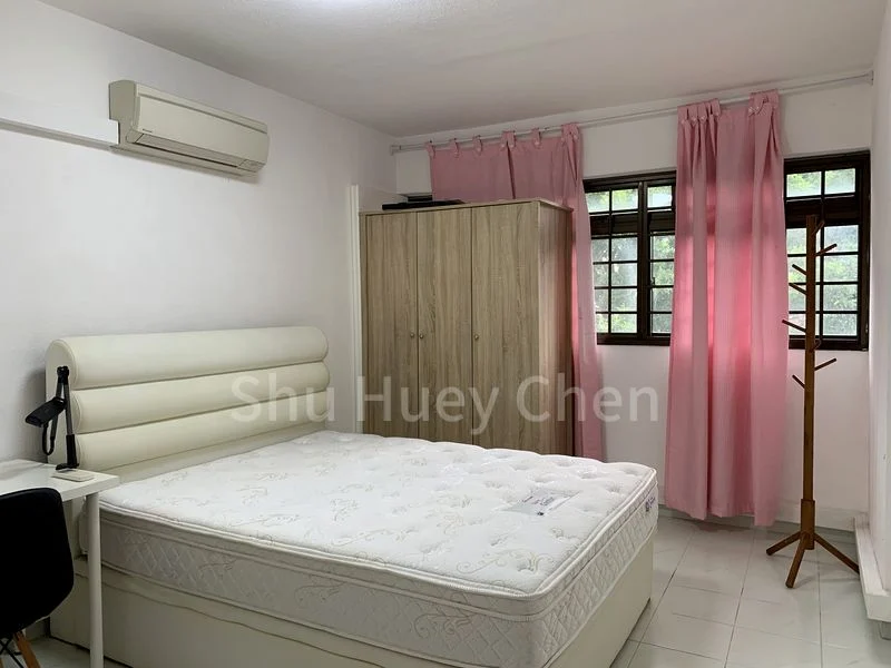 JURONG EAST ST 21 11