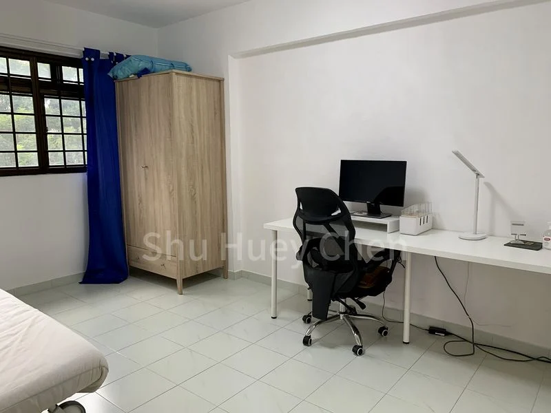 JURONG EAST ST 21 13