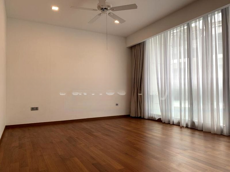 THE WHITLEY RESIDENCES 7