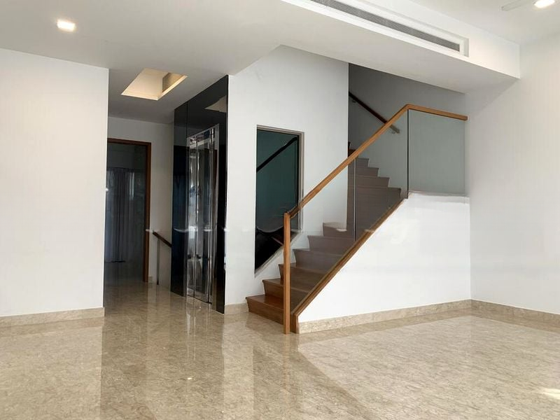 THE WHITLEY RESIDENCES 13