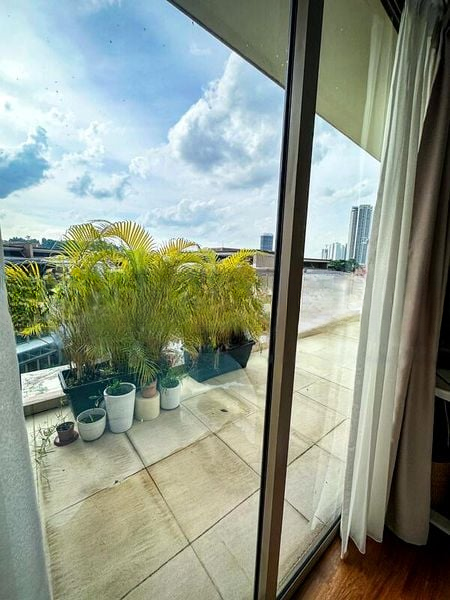 THE WHITLEY RESIDENCES 1