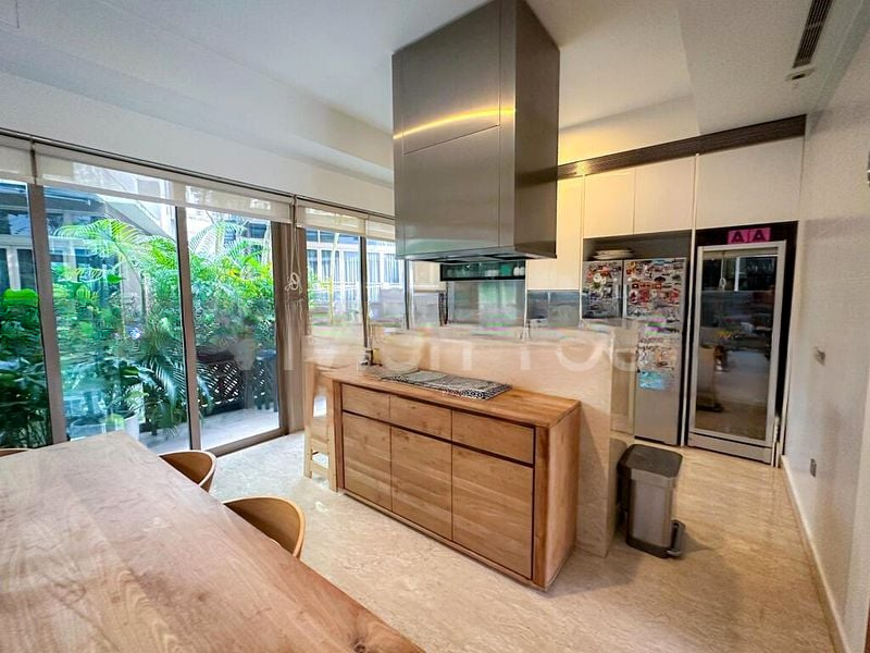 THE WHITLEY RESIDENCES 7