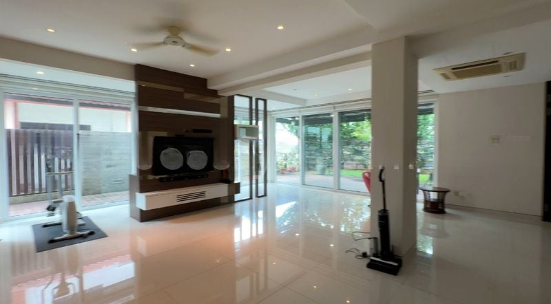 BUKIT LOYANG ESTATE 2