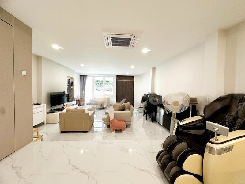 THE FLORENCE RESIDENCES 6