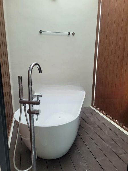 THE WHITLEY RESIDENCES 2