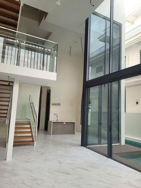 THE WHITLEY RESIDENCES 3