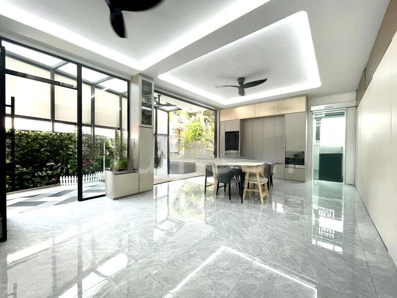 JOO CHIAT MANSIONS 7