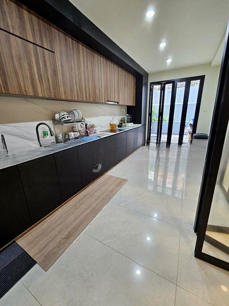 KENSINGTON PARK CONDOMINIUM 4