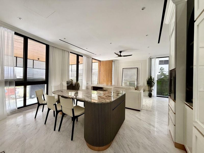 COASTAL BREEZE RESIDENCES 5