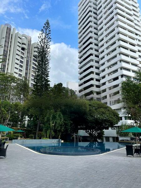 LEONIE TOWERS 14