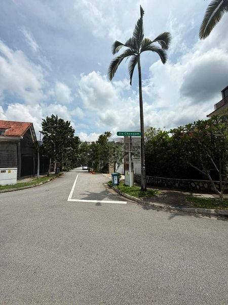 SEMBAWANG HILLS ESTATE 4