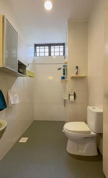 SELETAR HILLS ESTATE 11