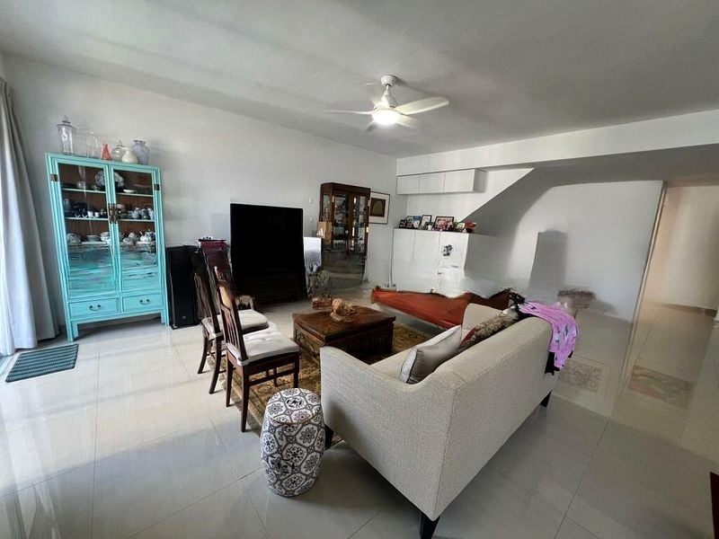 ELIZABETH HEIGHTS 15