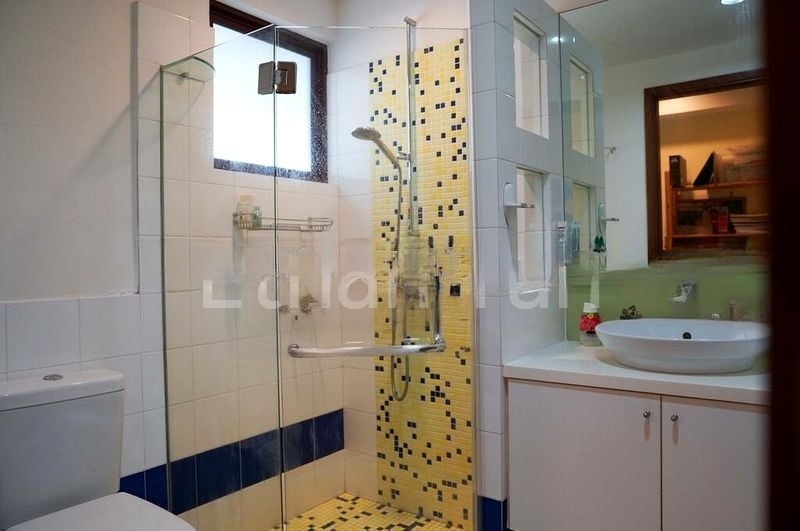 SELETAR HILLS ESTATE 6