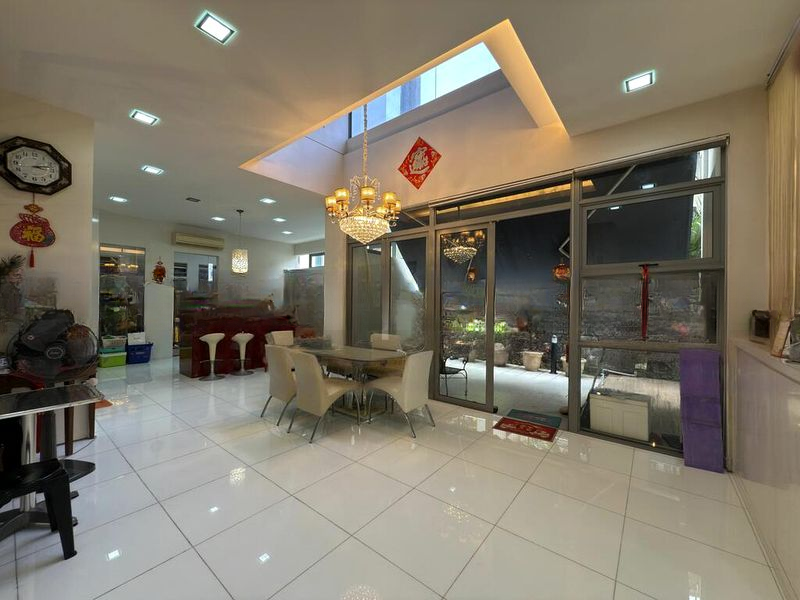 SELETAR HILLS ESTATE 7