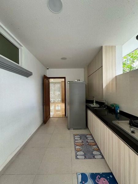 WOODGROVE ESTATE 8