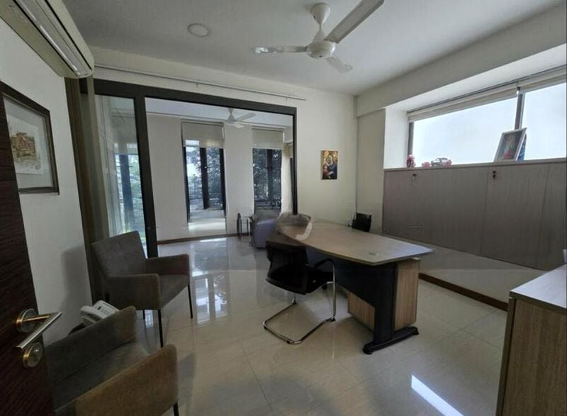 AMPAS APARTMENT 4