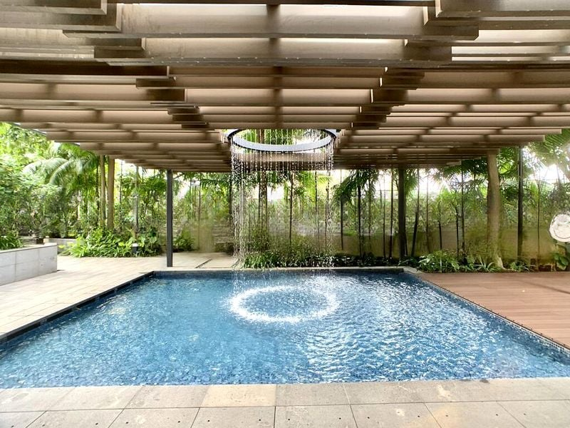 CENTENNIA SUITES 4