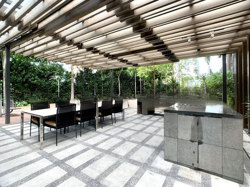 CENTENNIA SUITES 6