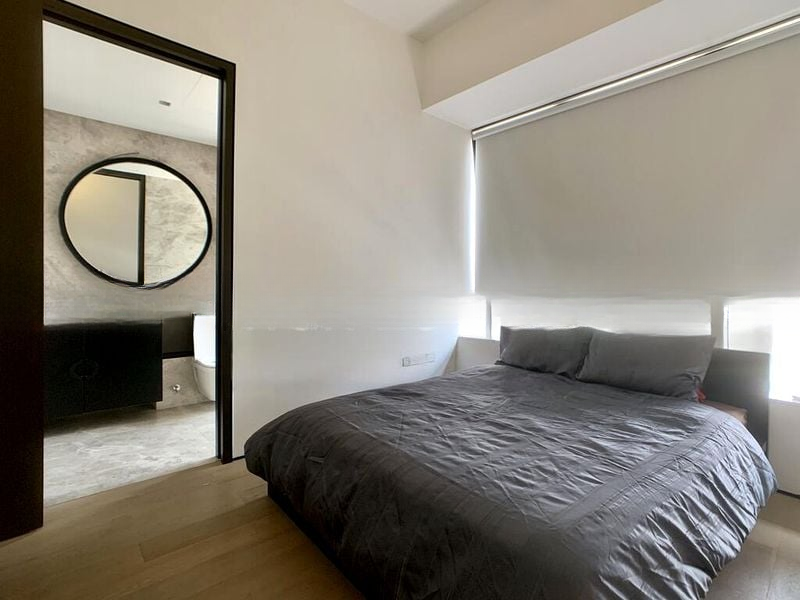 CENTENNIA SUITES 14