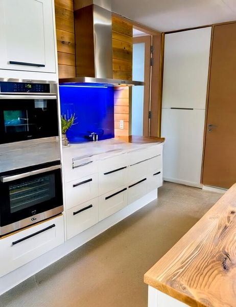 URBAN SUITES 5