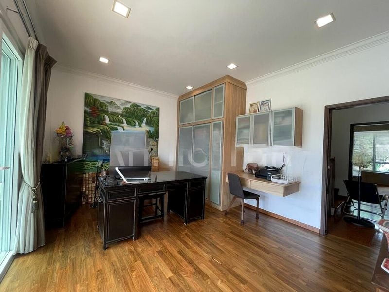 SELETAR HILLS ESTATE 13