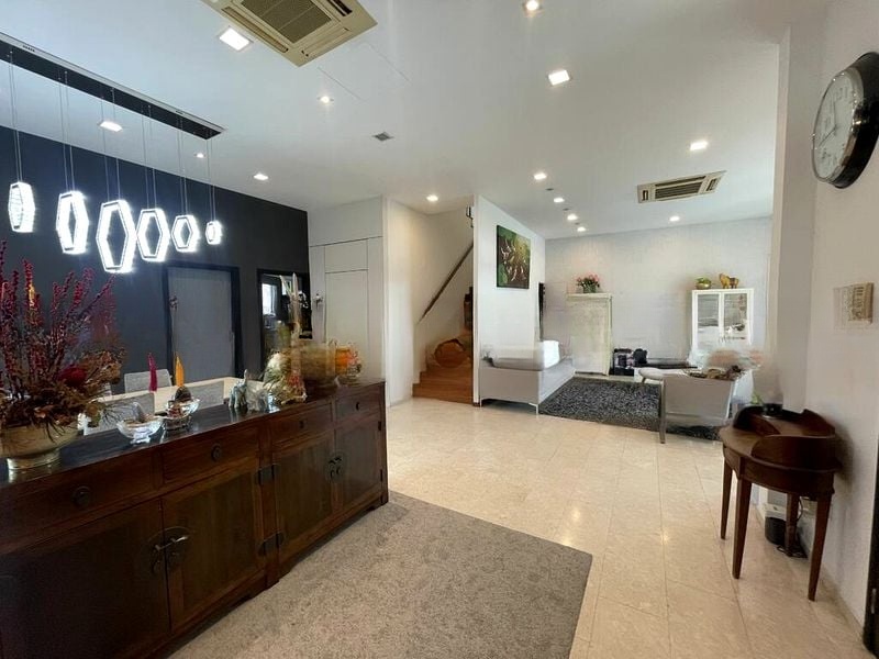 SELETAR HILLS ESTATE 15