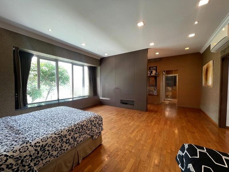 SELETAR HILLS ESTATE 11