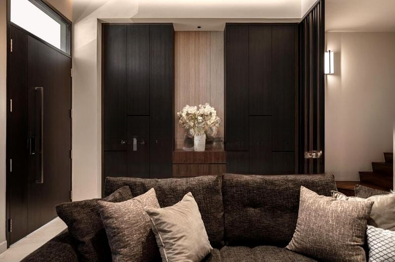 LUXUS HILLS 9