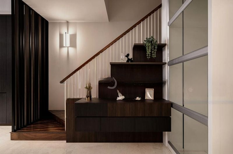 LUXUS HILLS 10