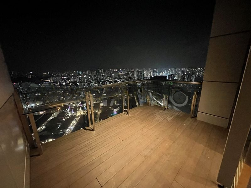 CONCOURSE SKYLINE 12