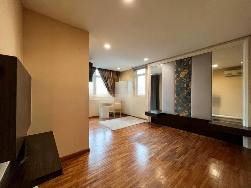 SEMBAWANG SPRINGS ESTATE 7