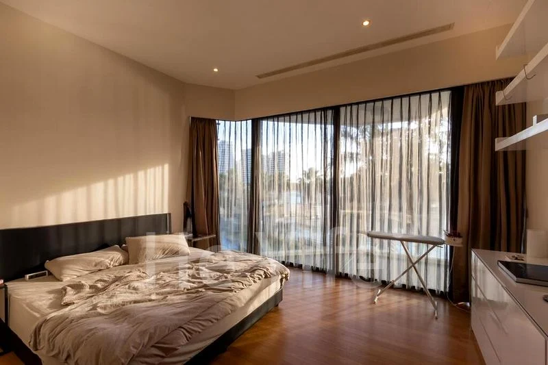 THE OCEANFRONT @ SENTOSA COVE 6