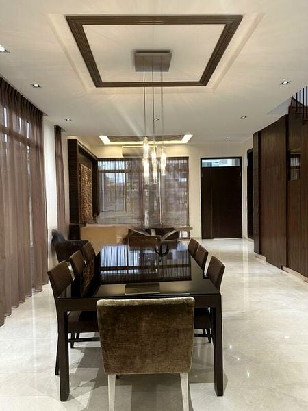 SELETAR HILLS ESTATE 8