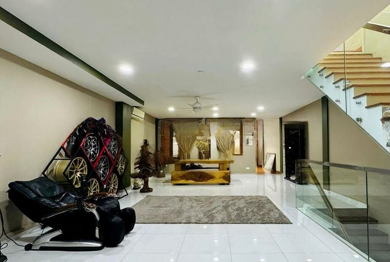 RESERVOIR VILLAS 6