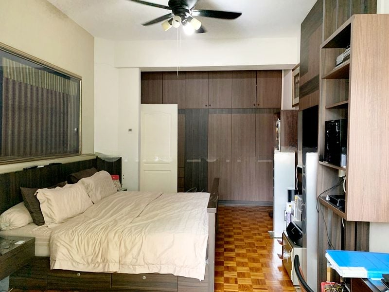 ELIZABETH HEIGHTS 7