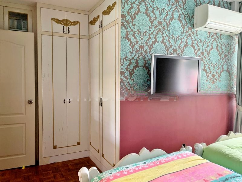 ELIZABETH HEIGHTS 10