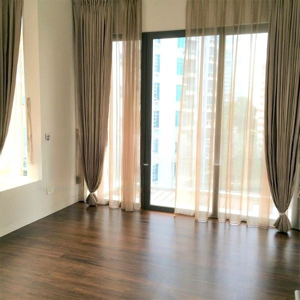 111 EMERALD HILL 5