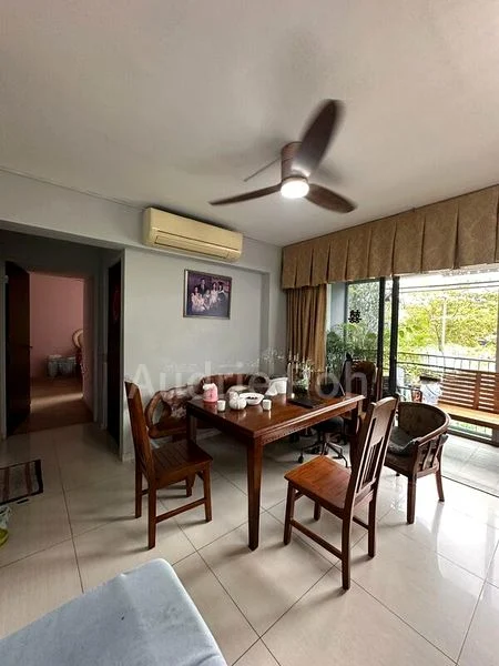 BEDOK RESERVOIR CRES 4