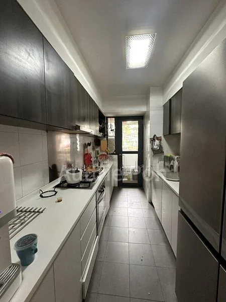 BEDOK RESERVOIR CRES 6