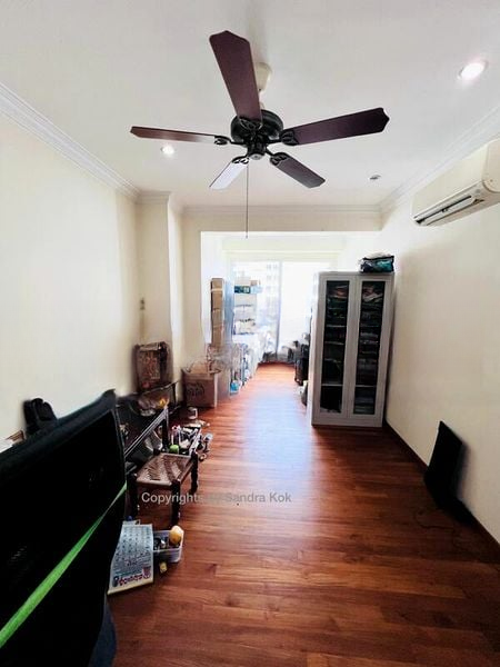 EQUATORIAL APARTMENTS 4