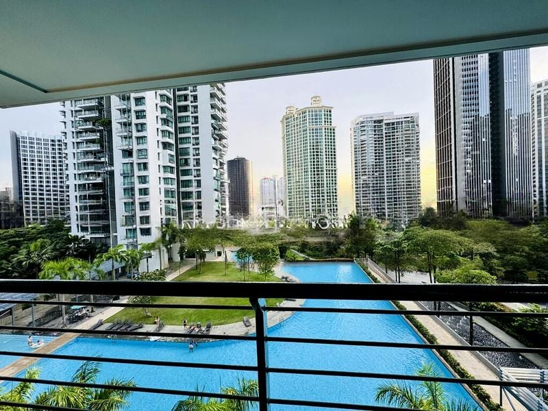 RIVERGATE 8