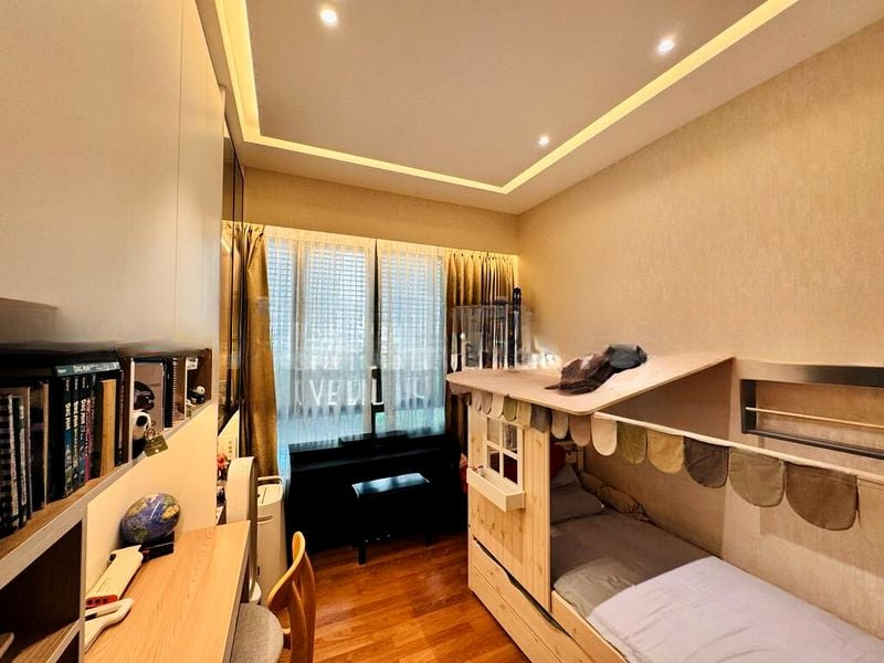 RIVERGATE 6